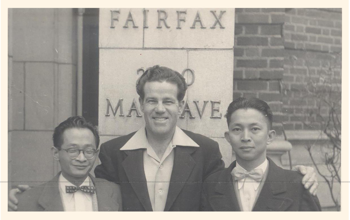 1956 April Dawson with foreign students visiting ISI